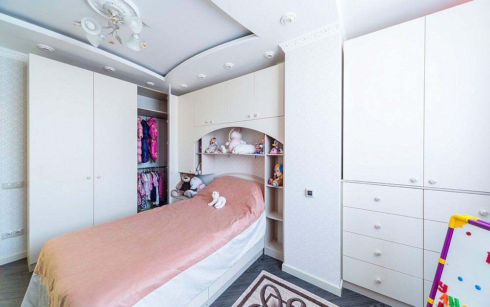 Детская, полная солнца