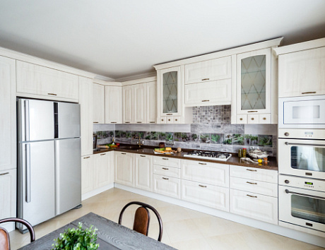 Бежевая кухня в Мурманске