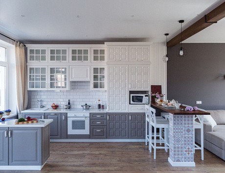 Белая кухня в Санкт-Петербурге