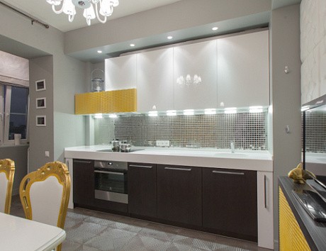 Коричневая кухня в Новосибирске