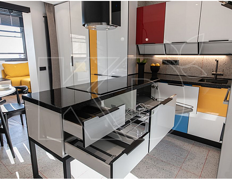 белая кухня в современном стиле