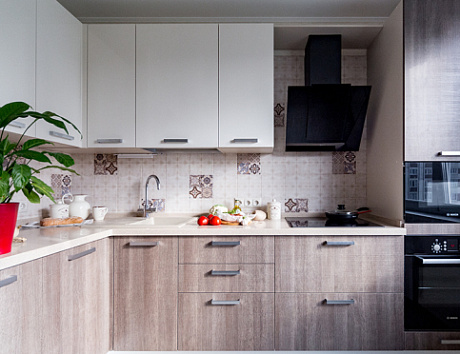 Коричневая кухня в Чите