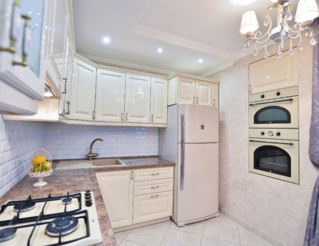 Бежевая кухня в Твери