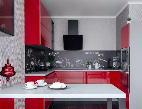 Красная кухня в Южно-Сахалинске