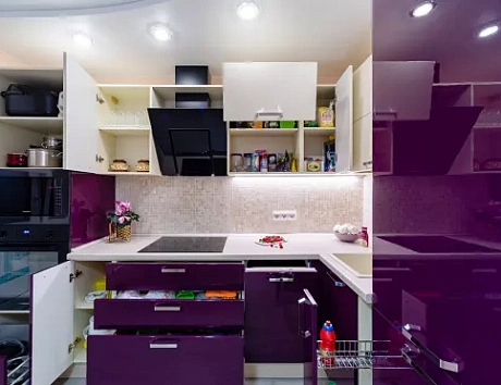 Фиолетовая кухня в Чите