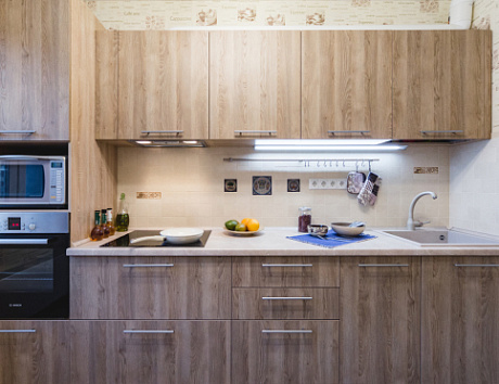 Коричневая кухня в Санкт-Петербурге