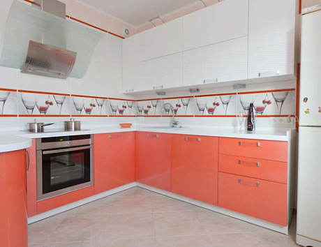 Белая кухня в Санкт-Петербурге